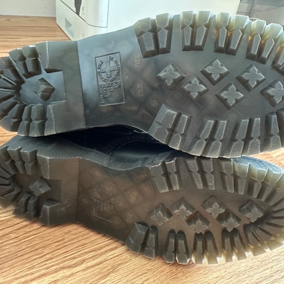 Dr. Martens 1460 Bex 8-Eye Smooth Leather Boots 11 Black - Picture 3 of 6